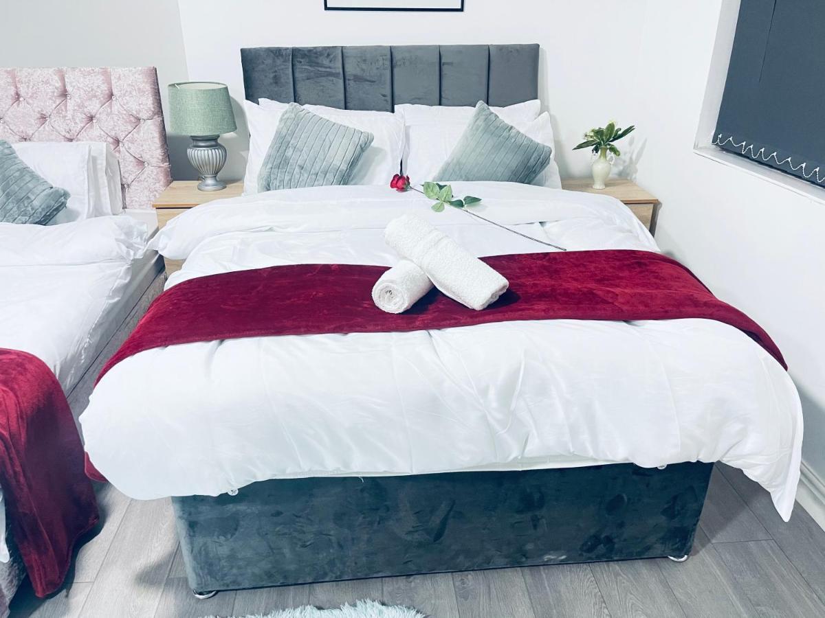 1 Bed Apartment Бирмингам Екстериор снимка
